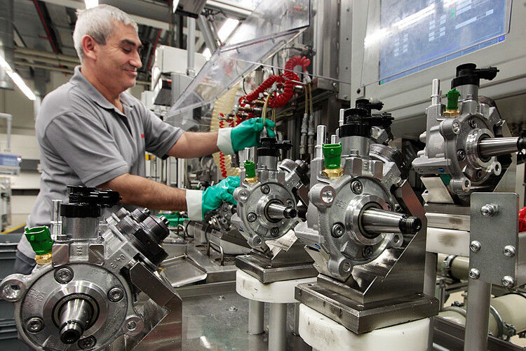 Produktion von Common-Rail-Hochdruckpumpen. (Foto: Bosch)