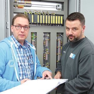 Thomas Besser, Teamleiter Kompetenzcenter CAE der Bilfinger GreyLogix GmbH (links): „Wir optimieren kontinuierlich unser Projekt- und Prozessmanagement“