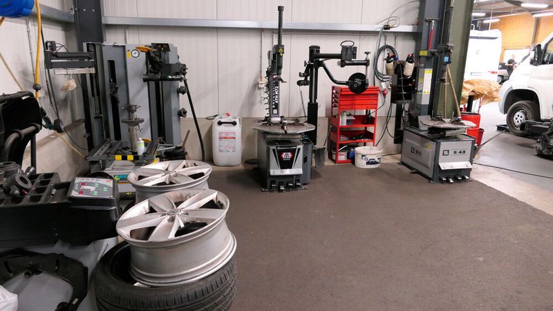 Auch der Rad- und Reifenservice ist für Kfz-Röttgen kein Problem. (Bild: Wenz - VCG)