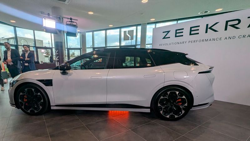 Zeekr nutzte die Premiere des neuen Zeekr 7GT als Bühne für ihren offiziellen Markteintritt in Deutschland. Die Auslieferungen des Modells, das preislich bei 45.990 Euro startet, beginnen im zweiten Quartal 2026.(Bild:  Mauritz – VCG)