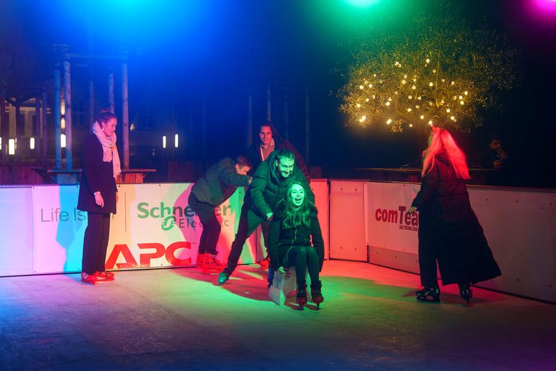 Schlittschuhspaß auf einer Partnerkonferenz? Bei Comteam war das möglich.  (Bild: Jacqueline Trubas)