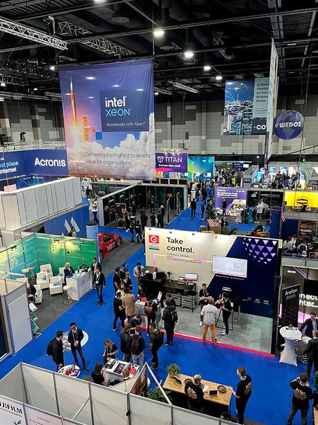 Die Aussteller des CloudFests zeigen und erklären, was Cloud Computing zum Laufen bringt und sicher macht. (Bild: VIT / ewg)