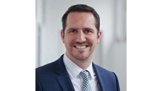 Alexander Kropf, bei Glinicke zuständig für die Digitalisierung des Geschäfts, skizziert auf dem „Mobile.de Weckruf 2018“ die E-Commerce-Strategie der Gruppe mit Sitz in Kassel. (Glinicke)