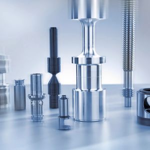 Bild 1: Drehteile, gefertigt in hoher Präzision.