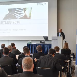 Der Tribologie- und Schmierstoffkongress Getlub fand vom 9. bis 10. März 2016 in Würzburg bereits zum 4. Mal statt. Die Veranstaltung soll den direkten Austausch zwischen Ingenieuren und Technikern aus Forschung und Entwicklung, Konstruktion, Betrieb und Service ermöglichen.