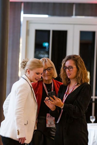 Die App zur Veranstaltung wurde kräftig fürs Networking genutzt. (Bild: www.hamann.photo)