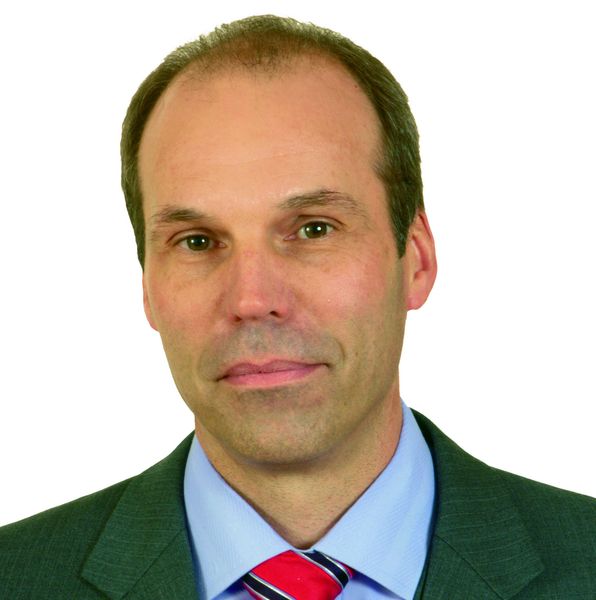 Peter Kolberg von Analog Devices beschreibt das Einsatzspektrum der DSP-Technolgie in der gesamten Automobilelektronik (Archiv: Vogel Business Media)