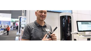 Stefan Salmen vom technischen Support bei Intercam zeigt, wie man mit MDM-Tooling neue Werkzeuge erstellt und sie in Mastercam nutzt. (Stefanie Michel)