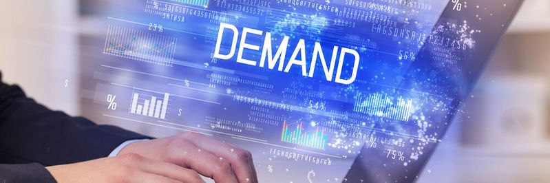 Die Nachfrage nach Halbleitern ist enorm. Aber selbst bei einer Abschwächung blickt Infineon zuversichtlich in die Zukunft.(Bild:  ra2 studio - stock.adobe.com)