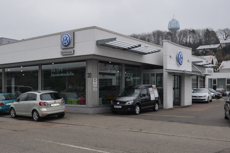 Das Autozentrum Dobler hat einen lokalen Marktanteil von 48,2 Prozent und liegt damit über dem bundesweiten Durchschnitt der Marken VW (21,9 Prozent), Audi (8 Prozent) und Skoda (4,6 Prozent). (Foto: Preising)