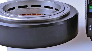 Mit dem LD-Drive erhalten die Kunden die komplette aufeinander abgestimmte Baugruppe aus Leichtbaulager, Torquemotor und Steuerung.   (Franke)