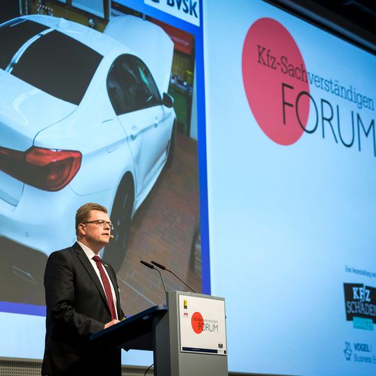 Am 5. Februar findet wieder das Sachverständigen Forum in Würzburg statt.(Bild:  Stefan Bausewein)