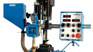 Der komplette UP-Schweißautomat Starmatic 650 mit Traktorfahrwerk für Höchstströme bis 650 A ist geeignet für Stumpf- oder Kehlnähte und zum Auftragsschweißen. (Bild: Oerlikon)