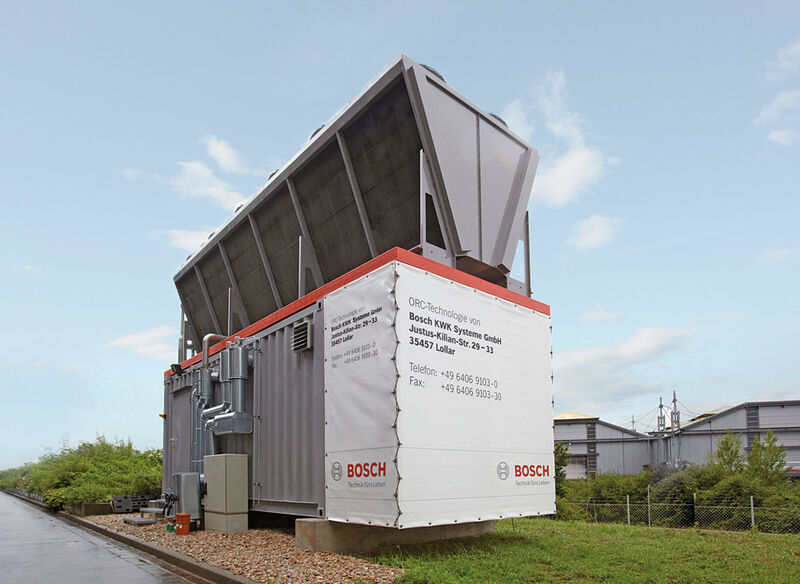Bild 1: ORC-Anlagen zur Abwärmenutzung lassen sich auch auf der Grundfläche eines 20-Fuß-Standardcontainers unterbringen. (Bild: Bosch KWK Systeme)