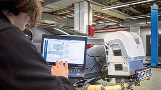 Die Abgasnorm Euro 7 nimmt eine weitere Hürde im Umweltausschuss des EU-Parlaments. Vorschläge für etwas ehrgeizigere Vorschriften wurden abgelehnt. (Bild: Daimler)