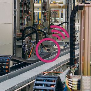 smart plastics erhöhen die Anlagensicherheit, indem sie die Lebensdauer genau voraussagen. 