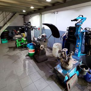 (Holz / »kfz-betrieb«)