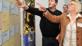 Themenfindung beim ersten Kalli-Camp. (Foto: Zietz)