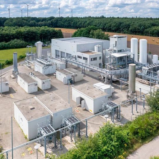 Die Anlage von Kiwi in Werlte liegt unweit eines weiteren Projekts von Hy2gen in Friesoythe.(Bild:  Hy2gen)