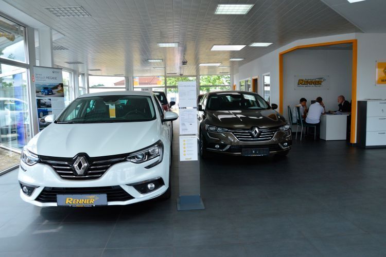 Der Ansatz zielt darauf, Neuwageninteressenten sowie potenzielle Servicekunden im Internet immer wieder auf das Autohaus und seine Angebote aufmerksam zu machen. (Achter / »kfz-betrieb«)