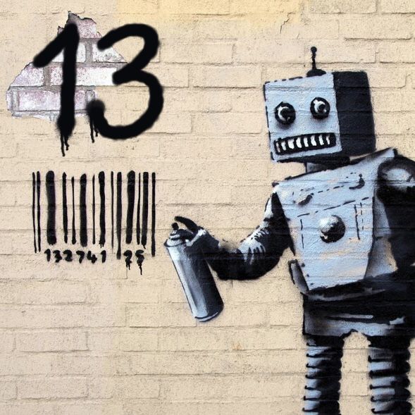 Stellen kodiert der EAN-13 Strichcode. Der gesamte Code besteht aus 95 gleich breiten Bereichen. Jeder kann schwarz (1) oder weiß (0) sein. Maximal vier schwarze oder weiße Balken folgen aufeinander. Im Strichcode ist weder die Zahl 666 kodiert, noch sendet oder empfängt der Code Strahlung. (Bild: gemeinfrei)