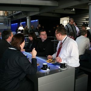 Etwas zu essen gab es in der Lounge.