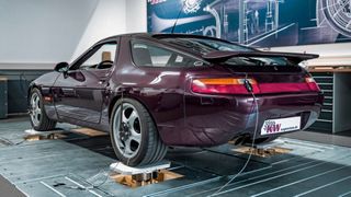 KW stimmt seine Fahrwerke in umfangreichen Testreihen sowohl auf der Straße, als auch auf einem speziellen Prüfstand ab. (Bild: KW Automotive)