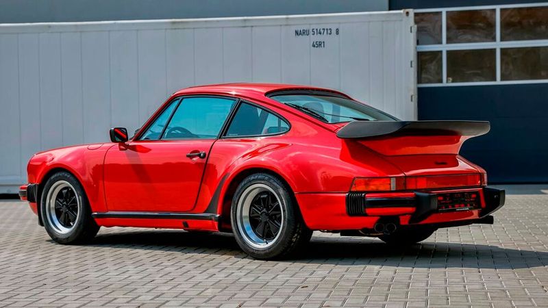 2013 kam der Stuttgarter aus den USA nach Holland und wird jetzt von Kickdown Auktionen in Deutschland angeboten. (Bild: Kickdown)