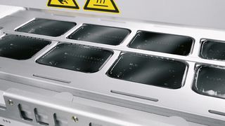 Größer und länger sind ab sofort die Werkzeuge der automatischen Traysealer von Multivac.  (Bild: Multivac)