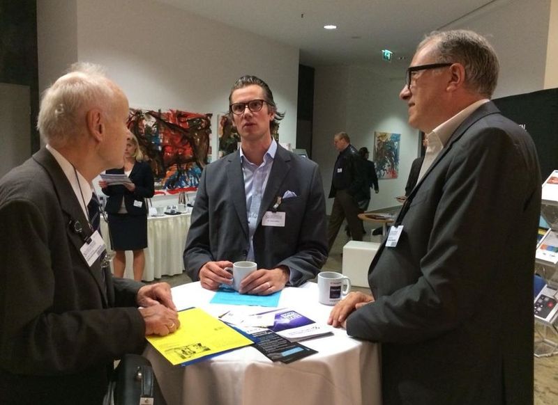 Dr. Carlo Velten, Crisp Research (m) mit dem Unternehmensberater Jochen Michels und Andreas Weiss von der EuroCloud (rechts im Bild). (Bild: VIT)