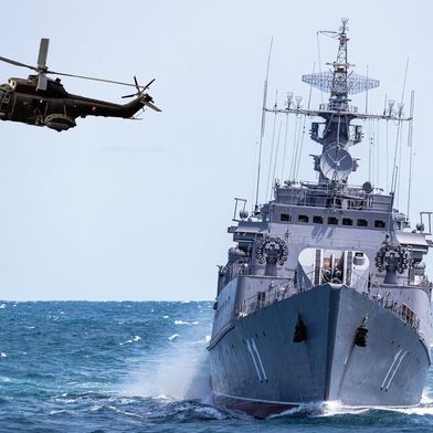 Im Gegensatz zur Automobilindustrie verzeichnet die Rüstungsindustrie derzeit starke Zuwächse. (Bild: © ValStock - stock.adobe.com)