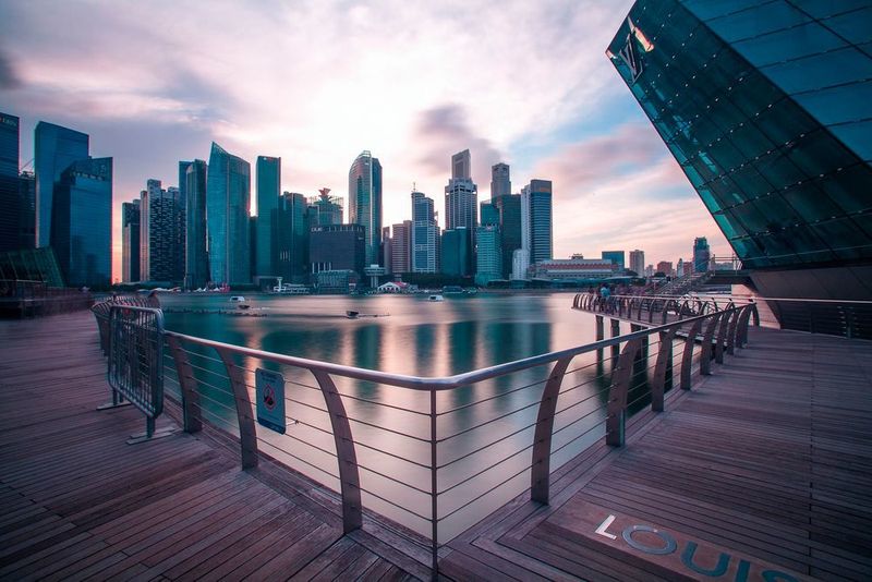 Singapur führt den 