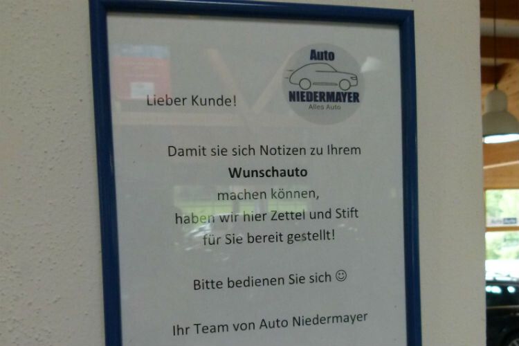 Wer vor Ort nicht fündig wird, kann seinen Wunschzettel im Autohaus hinterlassen. (Foto: Lulei)