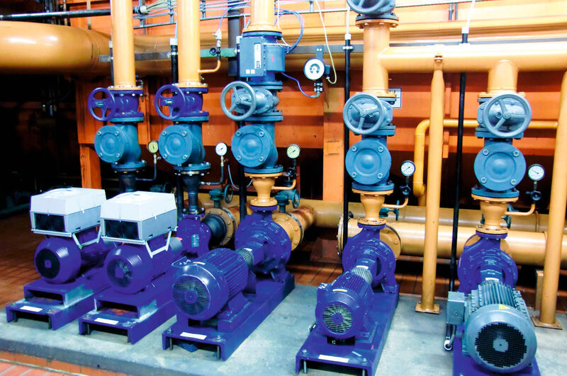Bild 3: In vielen hydraulischen Systemen laufen Pumpen überwiegend im Teillastbetrieb. Pumpen mit konventionellen Asynchronmotoren arbeiten dabei häufig mit einem ungünstigen Wirkungsgrad. (Bild: KSB)