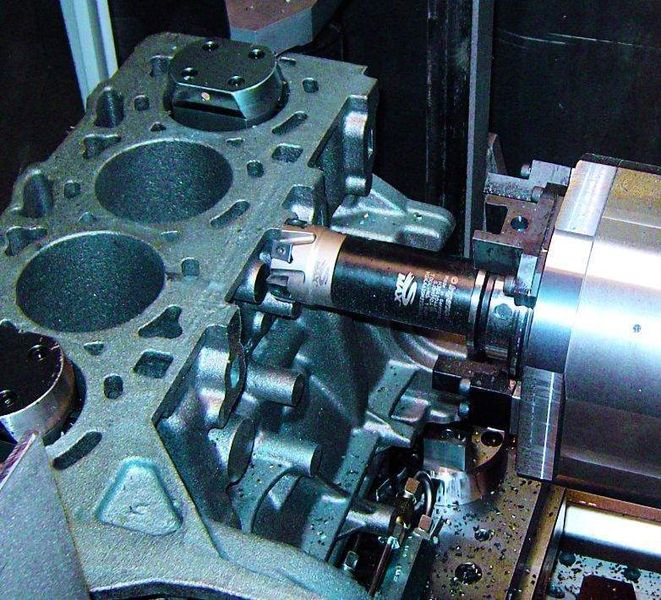 Ein Blick in den Arbeitsraum des Bearbeitungszentrums HEC 400 D von Starrag Heckert. Bild: Starrag Heckert (Archiv: Vogel Business Media)