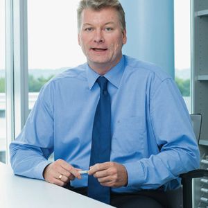 „Die wirtschaftliche Kraft der USA und Reindustrialisierung bieten uns enorme Wachstumschancen in der Automation,“ sagt Dr. Ansgar Kriwet, Vorstand Sales bei Festo.(Bild:  Festo)