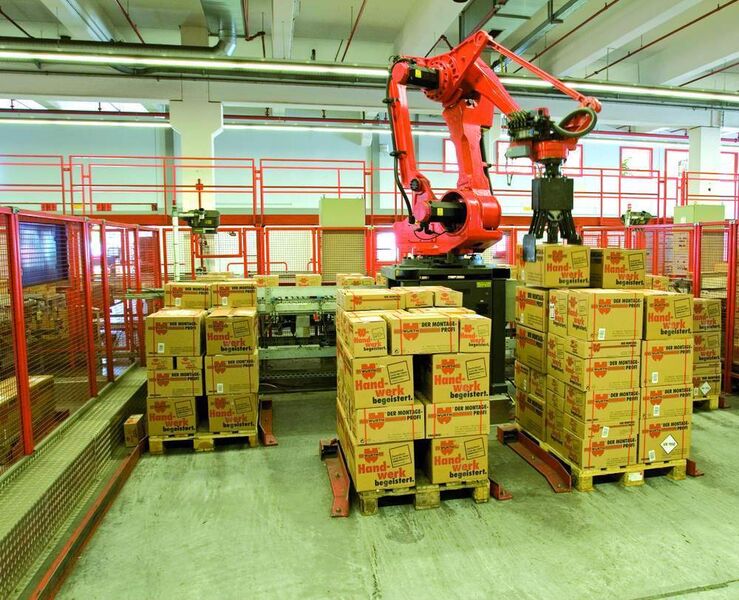 Besonders beim Palettieren von schweren Paketen können Roboter ihre Stärke ausspielen.Bild: Salt Solutions (Archiv: Vogel Business Media)