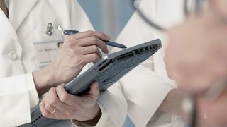 Das Enviso Shiftbook sorgt für schnelle und zuverlässige Schichtübergabe. (Bild: CCC Software)