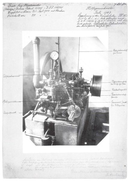 Hilfsgemischmotor aus der Patentschrift von Haselwander 1903. (Bild: frei lizenziert)