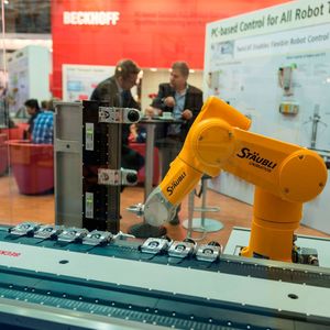 Die führende Plattform für Robotik ist die Automatica in München.