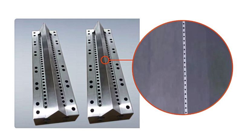 Composants d’une machine textile pour la fabrication du tissu des masques de protection. (Source : Mikron Tool SA)