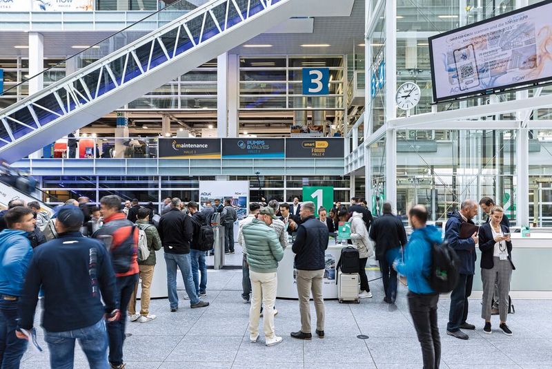 Mehr als 3500 Fachpersonen besuchten das Messequartett maintenance Schweiz, Pumps & Valves, Aqua Suisse und das Partnerevent flow. (Bild: Easyfairs/Sara Barth)