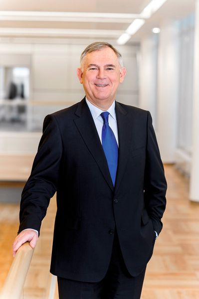 Dr. Eduard Sailer, Geschäftsführer Technik bei Miele, rät allen Unternehmen zu realisieren, dass IoT nicht Zukunftsmusik ist, sondern sie schon mittendrin stecken. (Bild: Miele)