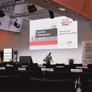 Die Bühne ist bereitet...(Bild:  Stefan Bausewein)