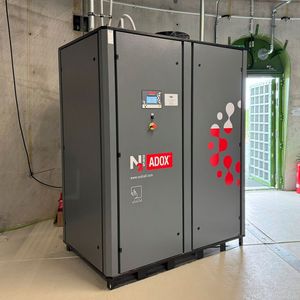 Das Herzstück der „Isolcell N2 ORS“ Brandvermeidungsanlage: Der  VPSA „Adox“ Generator sorgt im Rechenzentrum der Windenergie-Anlage für eine  brandsichere Atmosphäre.(Bild:  Wichmann ATB GmbH & Co. KG)