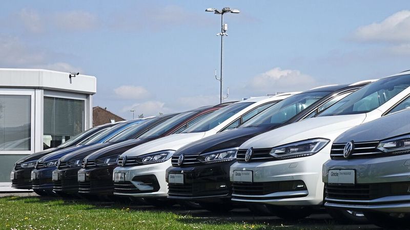 Der Gebrauchtwagenmarkt in Deutschland hat sich im Juni stabilisiert, die Halbjahresbilanz ist eher durchwachsen.(Bild:  Grimm – VCG)