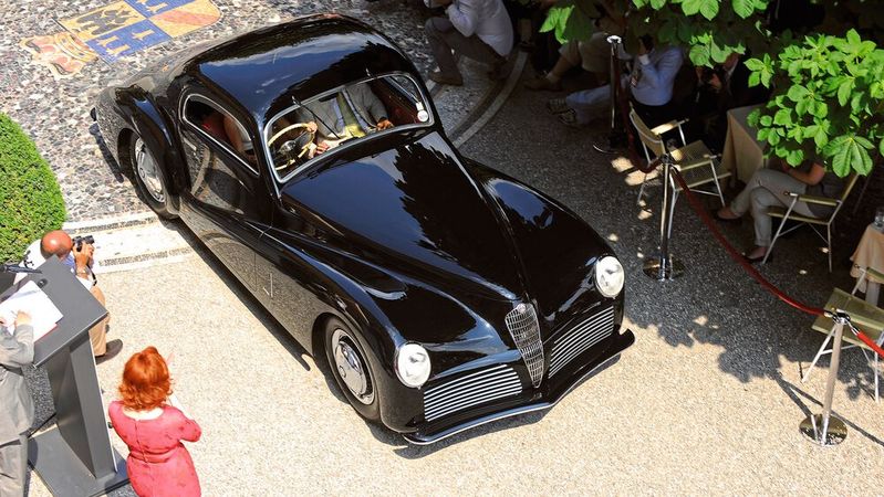 Als ein Meilenstein des Autodesigns gilt der Alfa Romeo 6C 2500SS von Bertone.(Bild:  mutschler.foto@t-online.de)