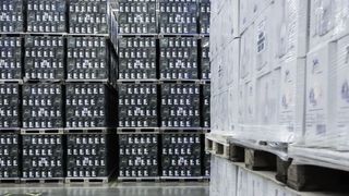 Hier werden die Marken Mumm Sekt, MM Extra und auch Jules Mumm hergestellt. (Bild: Beumer Group)