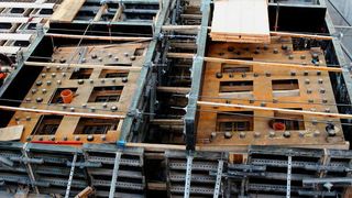 : Gigantisch: Der Sockel für den riesigen SKF Prüfstand mit Schwerpunkt "Windenergie" wiegt rund 3.000 Tonnen. (Bild: SKF)