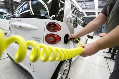 ... die Daimler AG als Automobilproduzent. (Bild: Daimler)